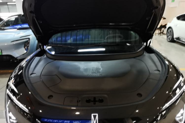 Used Avatr 12 2025 Refresh Max Extended-Range Version Engine Bay