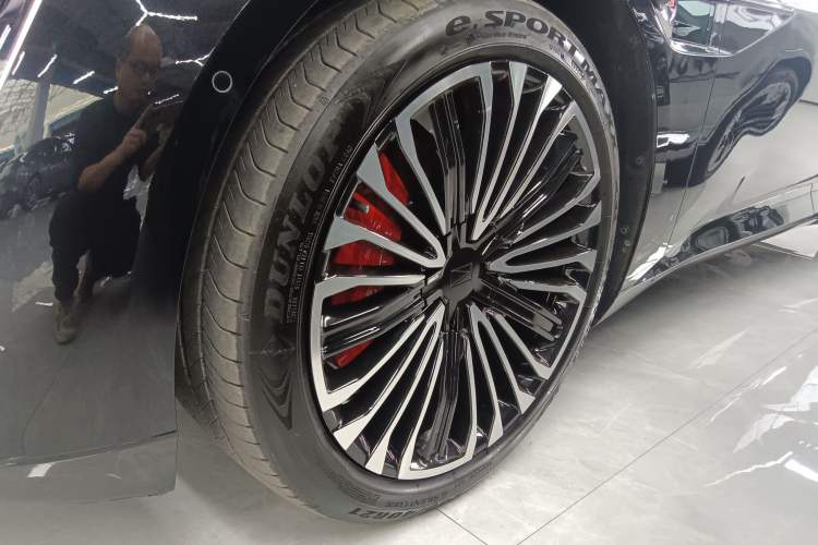 Used Avatr 12 2025 Ultra Extended-Range Edition Exterior 4