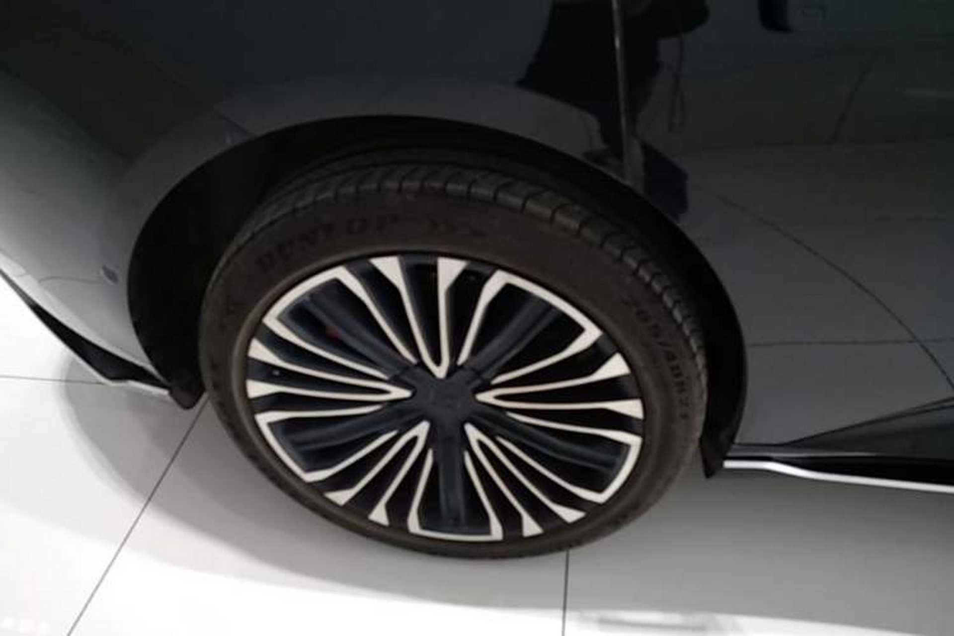 Used Avatr 12 2025 Updated Ultra All-Electric Four-Wheel Drive Exterior 5