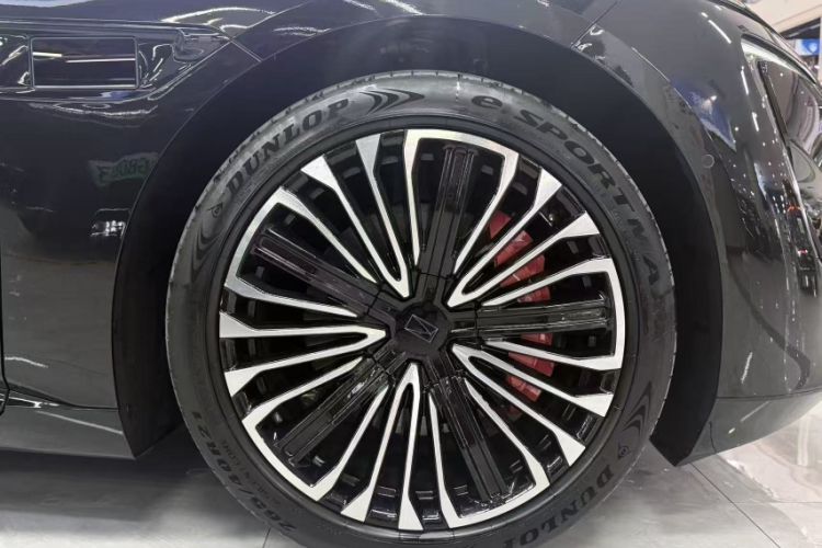 Used Avatr 12 2025 Ultra Extended-Range Edition Exterior 5