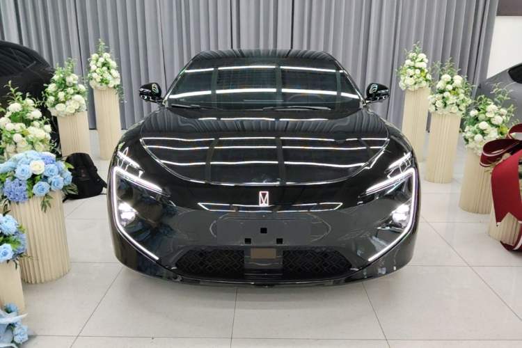 Used Avatr 12 2025 Ultra Extended-Range Edition Front