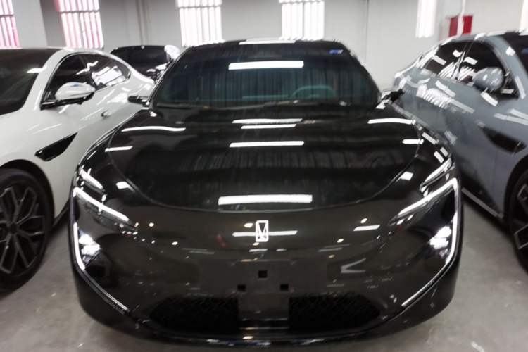 Used Avatr 12 2025 Ultra Extended-Range Edition Front