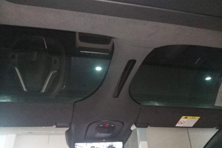Used Avatr 12 2025 Ultra Extended-Range Edition Headliner