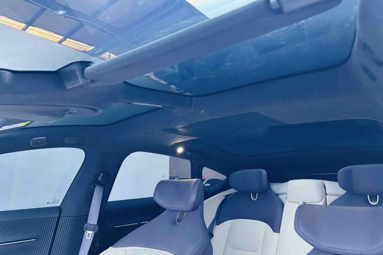 Used Avatr 12 2025 Ultra Extended-Range Edition Headliner