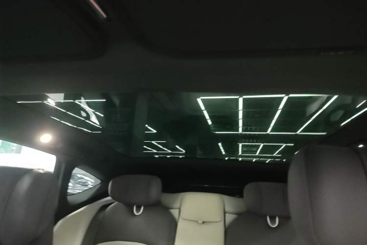 Used Avatr 12 2025 Updated Ultra All-Electric Four-Wheel Drive Headliner