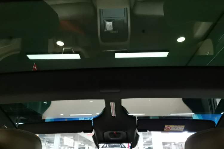 Used Avatr 12 2025 Updated Ultra All-Electric Four-Wheel Drive Headliner