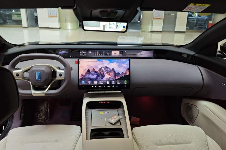 Used Avatr 12 2025 Year Updated Max All-Electric Version Interior 1