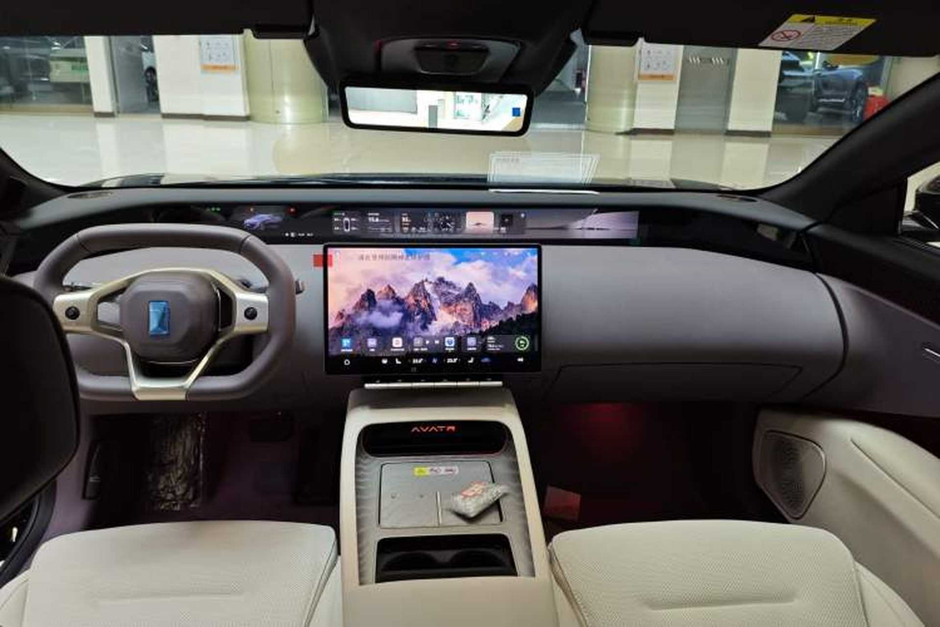 Used Avatr 12 2025 Year Updated Max All-Electric Version Interior 1