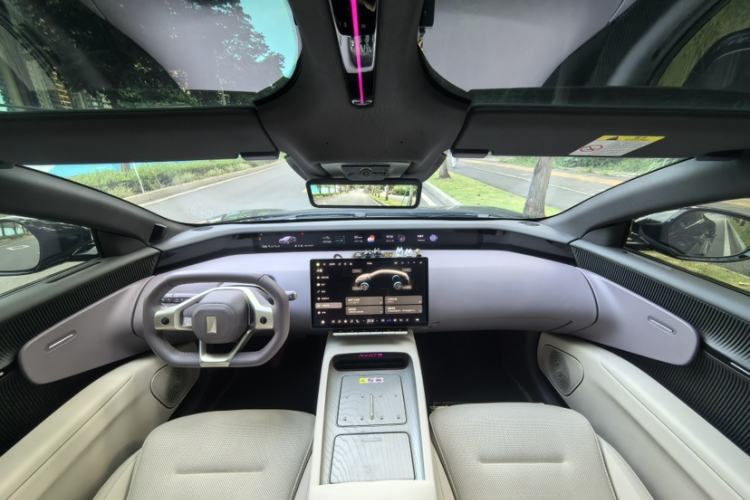 Used Avatr 12 2025 Max Extended-Range Edition Interior 2