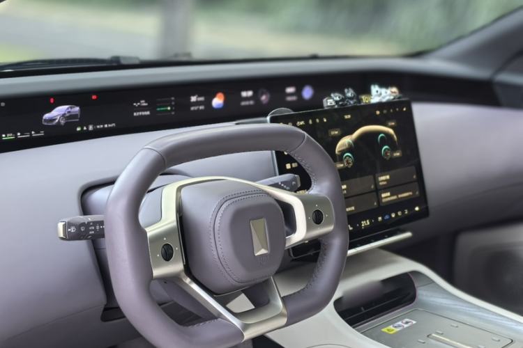 Used Avatr 12 2025 Max Extended-Range Edition Interior 3