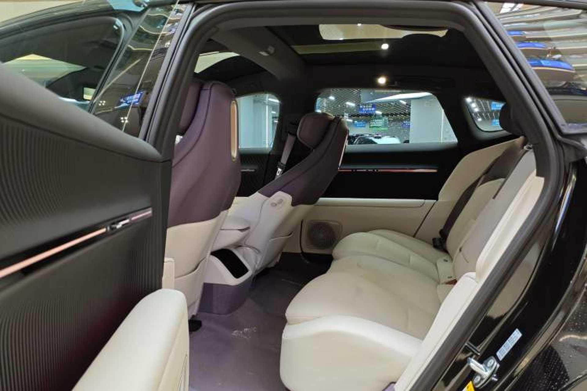 Used Avatr 12 2025 Year Updated Max All-Electric Version Interior 4