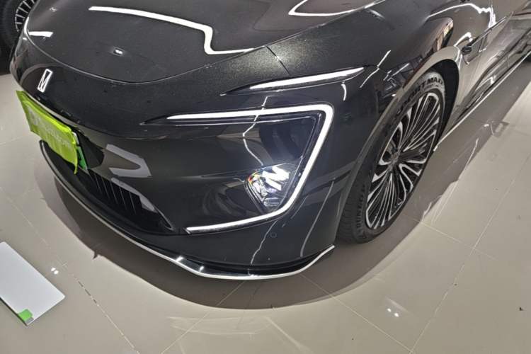 Used Avatr 12 2025 Updated Max Pure Electric Version Four-Wheel Drive Left Front Headlight