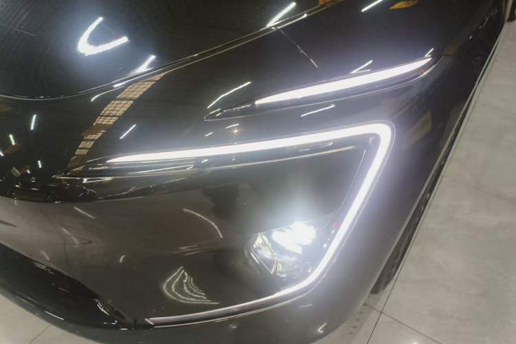 Used Avatr 12 2025 Refresh Master All-Electric Four-Wheel Drive Left Front Headlight
