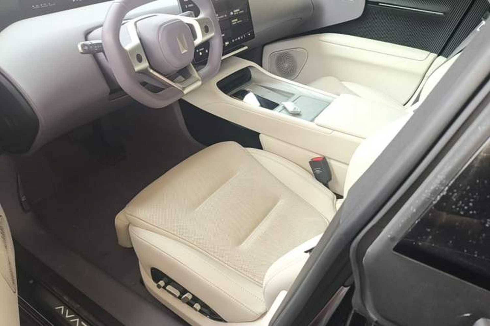 Used Avatr 12 2025 Year Updated Ultra Extended-Range Version Left Front Seat