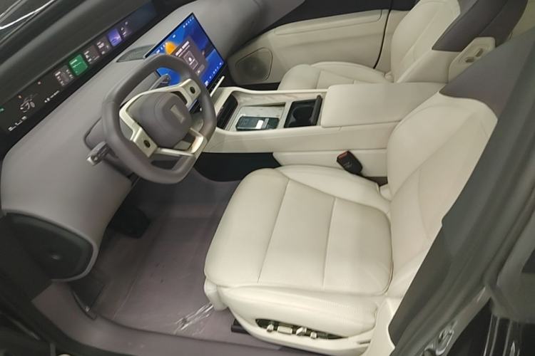 Used Avatr 12 2025 Updated Ultra All-Electric Four-Wheel Drive Left Front Seat