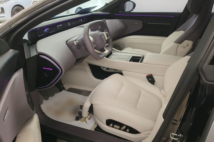 Used Avatr 12 2025 Max Extended-Range Edition Left Front Seat