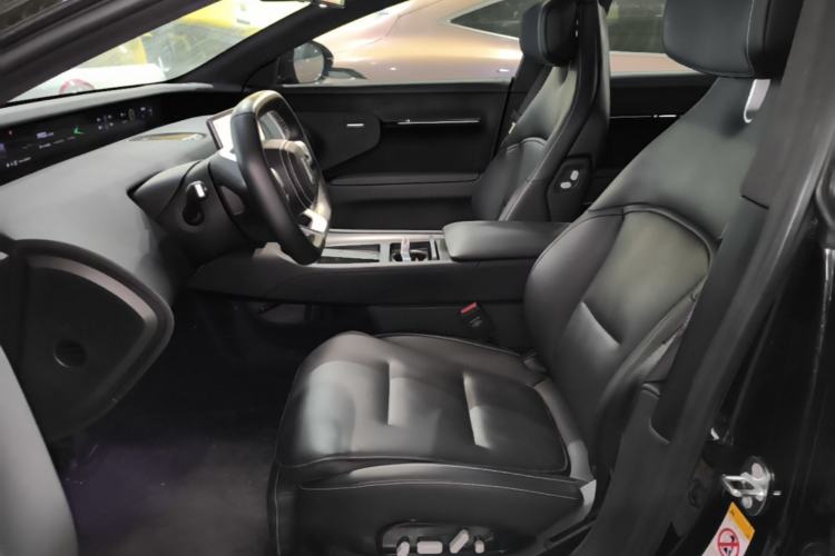Used Avatr 12 2025 Ultra Extended-Range Edition Left Front Seat