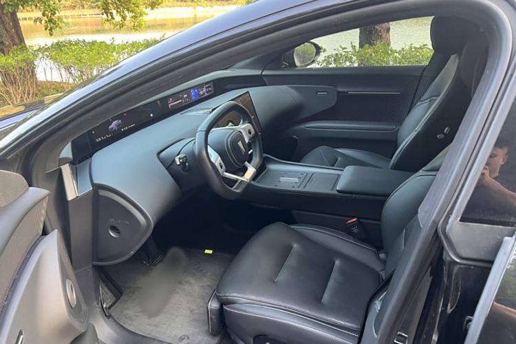 Used Avatr 12 2025 Ultra Extended-Range Edition Left Front Seat