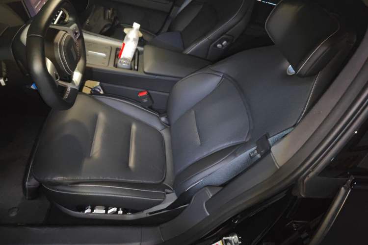 Used Avatr 12 2025 Ultra Extended-Range Edition Left Front Seat