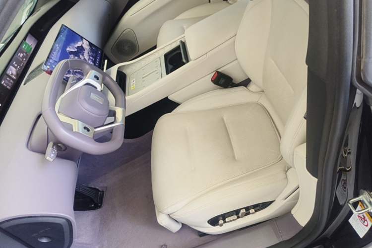 Used Avatr 12 2025 Max All-Electric Version Left Front Seat