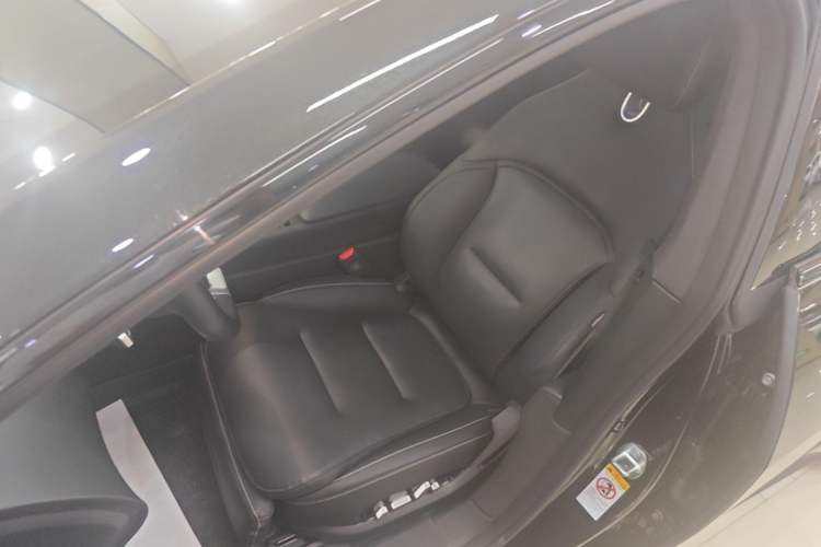 Used Avatr 12 2025 Ultra Extended-Range Edition Left Front Seat