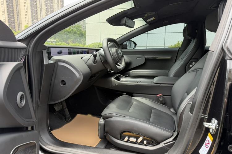 Used Avatr 12 2025 Ultra Extended-Range Edition Left Front Seat