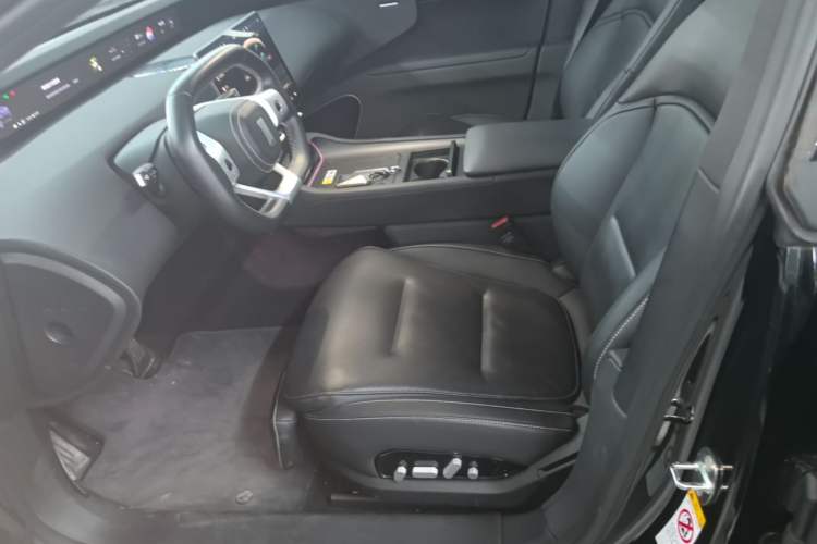 Used Avatr 12 2025 Ultra Extended-Range Edition Left Front Seat