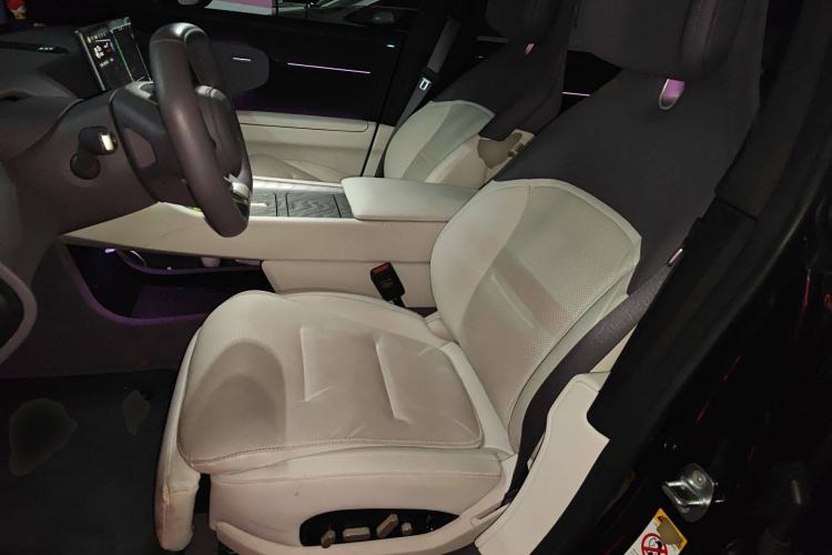 Used Avatr 12 2025 Ultra Extended-Range Edition Left Front Seat