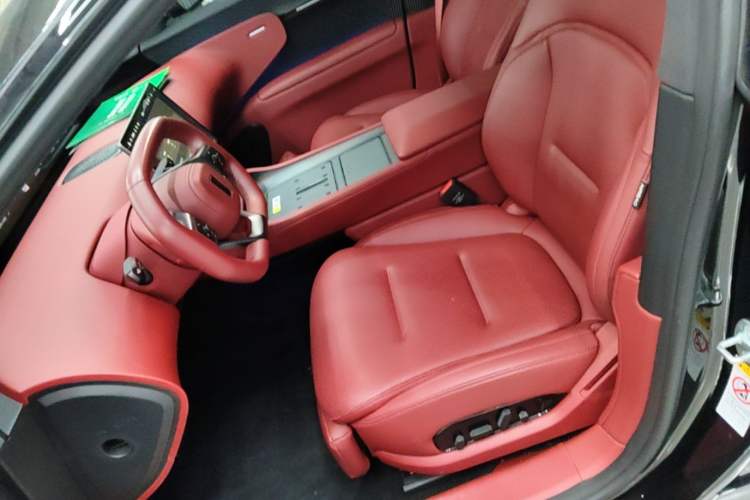 Used Avatr 12 2025 Ultra Extended-Range Edition Left Front Seat