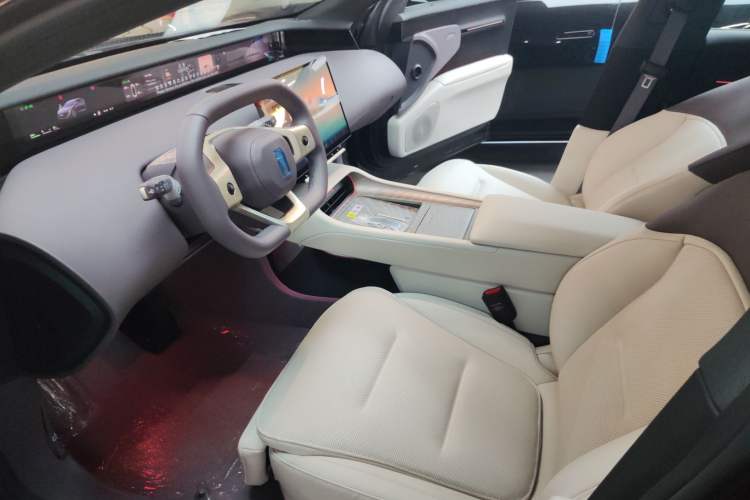 Used Avatr 12 2025 Year Updated Max All-Electric Version Left Front Seat