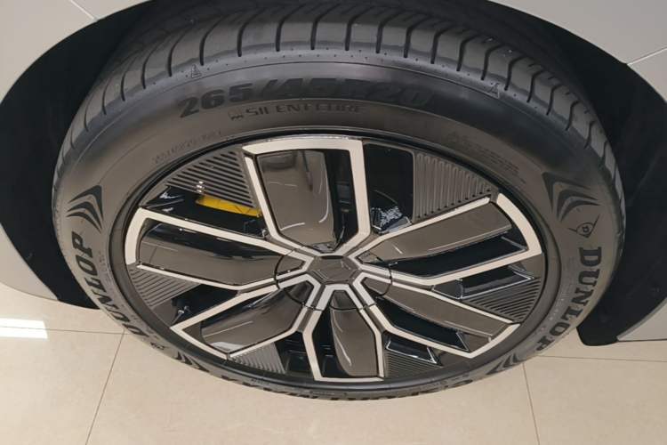 Used Avatr 12 2025 Max Extended-Range Edition Left Front Wheel Hub