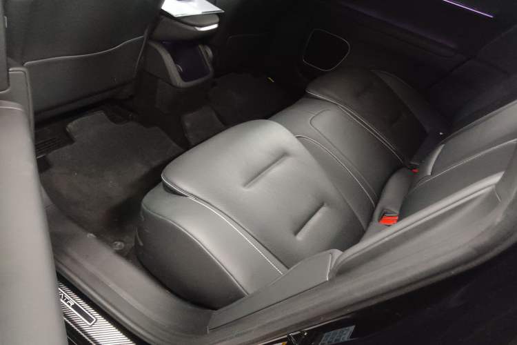 Used Avatr 12 2025 Ultra Extended-Range Edition Left Rear Seat