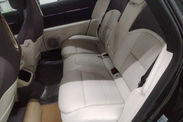 Used Avatr 12 2025 Updated Ultra All-Electric Four-Wheel Drive Left Rear Seat