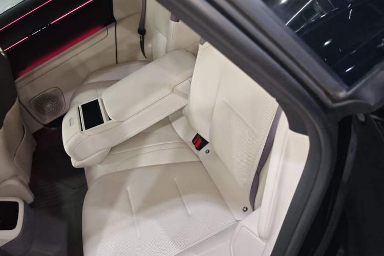 Used Avatr 12 2025 Year Updated Max All-Electric Version Left Rear Seat