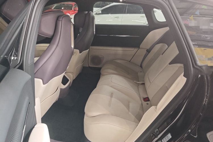 Used Avatr 12 2025 Max Extended-Range Edition Left Rear Seat