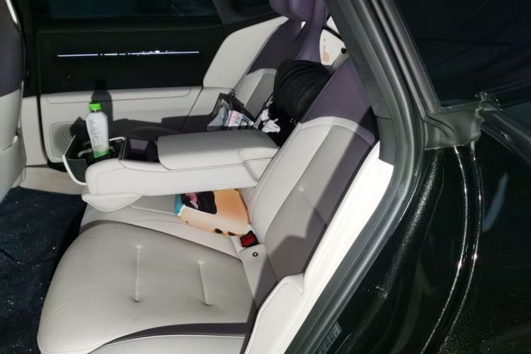 Used Avatr 12 2025 Max Extended-Range Edition Left Rear Seat