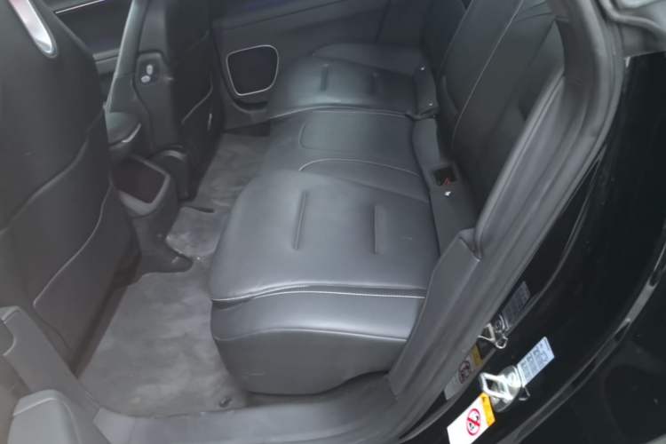 Used Avatr 12 2025 Ultra Extended-Range Edition Left Rear Seat