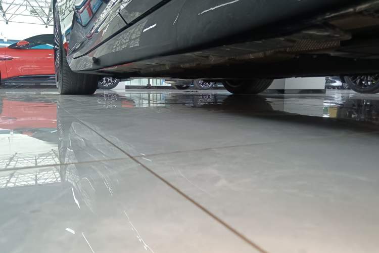 Used Avatr 12 2025 Ultra Extended-Range Edition Left Side Sill