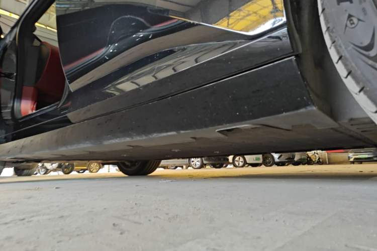 Used Avatr 12 2025 Updated Ultra All-Electric Four-Wheel Drive Left Side Sill