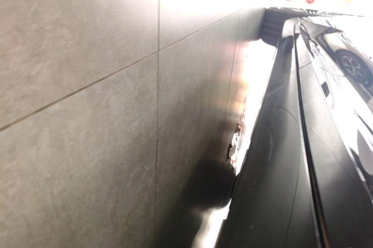 Used Avatr 12 2025 Ultra Extended-Range Edition Left Side Sill