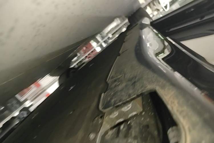 Used Avatr 12 2025 Updated Ultra All-Electric Four-Wheel Drive Left Side Sill