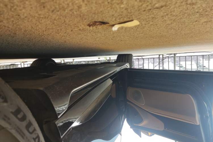 Used Avatr 12 2025 Updated Ultra All-Electric Four-Wheel Drive Left Side Sill