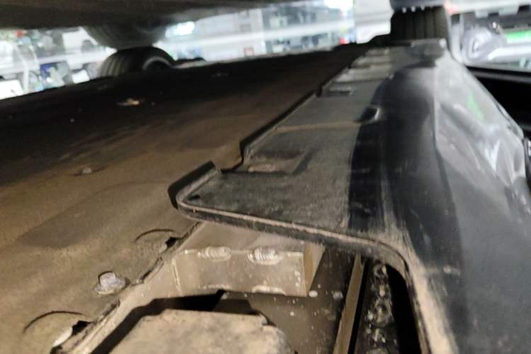 Used Avatr 12 2025 Updated Ultra All-Electric Four-Wheel Drive Left Side Sill
