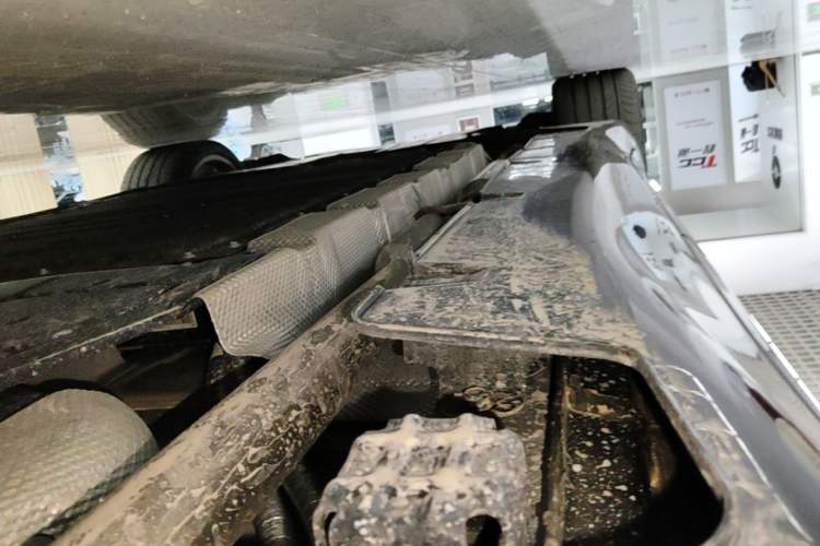 Used Avatr 12 2025 Ultra Extended-Range Edition Left Side Sill