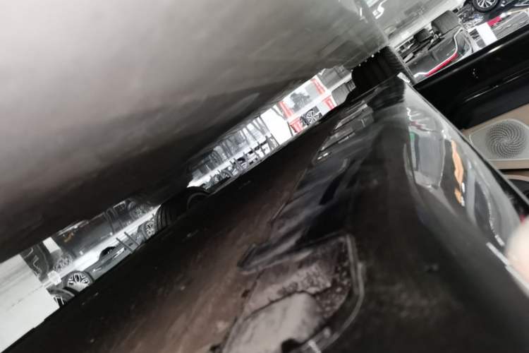 Used Avatr 12 2025 Updated Ultra All-Electric Four-Wheel Drive Left Side Sill