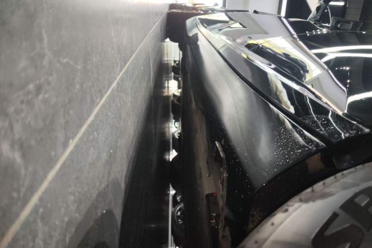 Used Avatr 12 2025 Refresh Max Extended-Range Version Left Side Sill