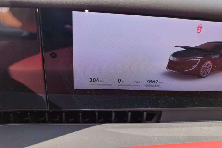 Used Avatr 12 2025 Updated Ultra All-Electric Four-Wheel Drive Odometer Close Up