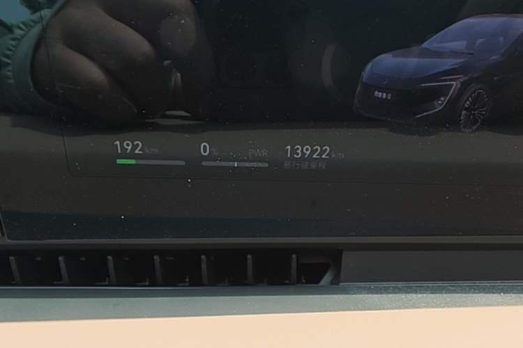 Used Avatr 12 2025 Master All-Electric Four-Wheel Drive Odometer Close Up