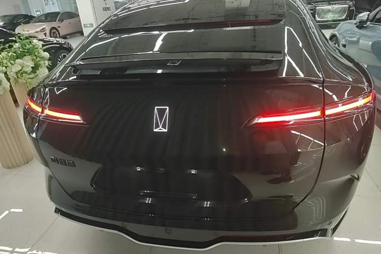 Used Avatr 12 2025 Updated Ultra All-Electric Four-Wheel Drive Rear