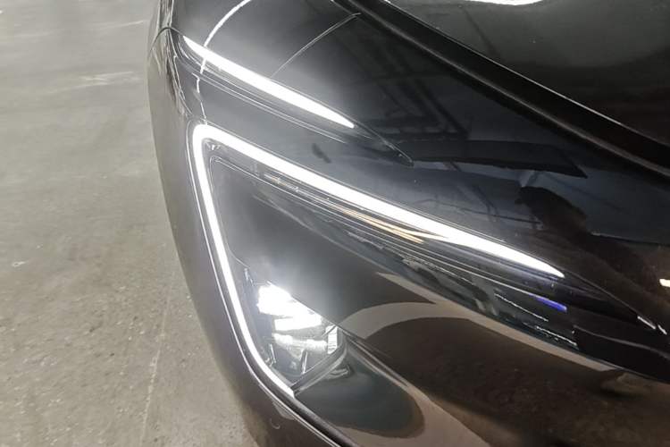 Used Avatr 12 2025 Ultra Extended-Range Edition Right Front Headlight